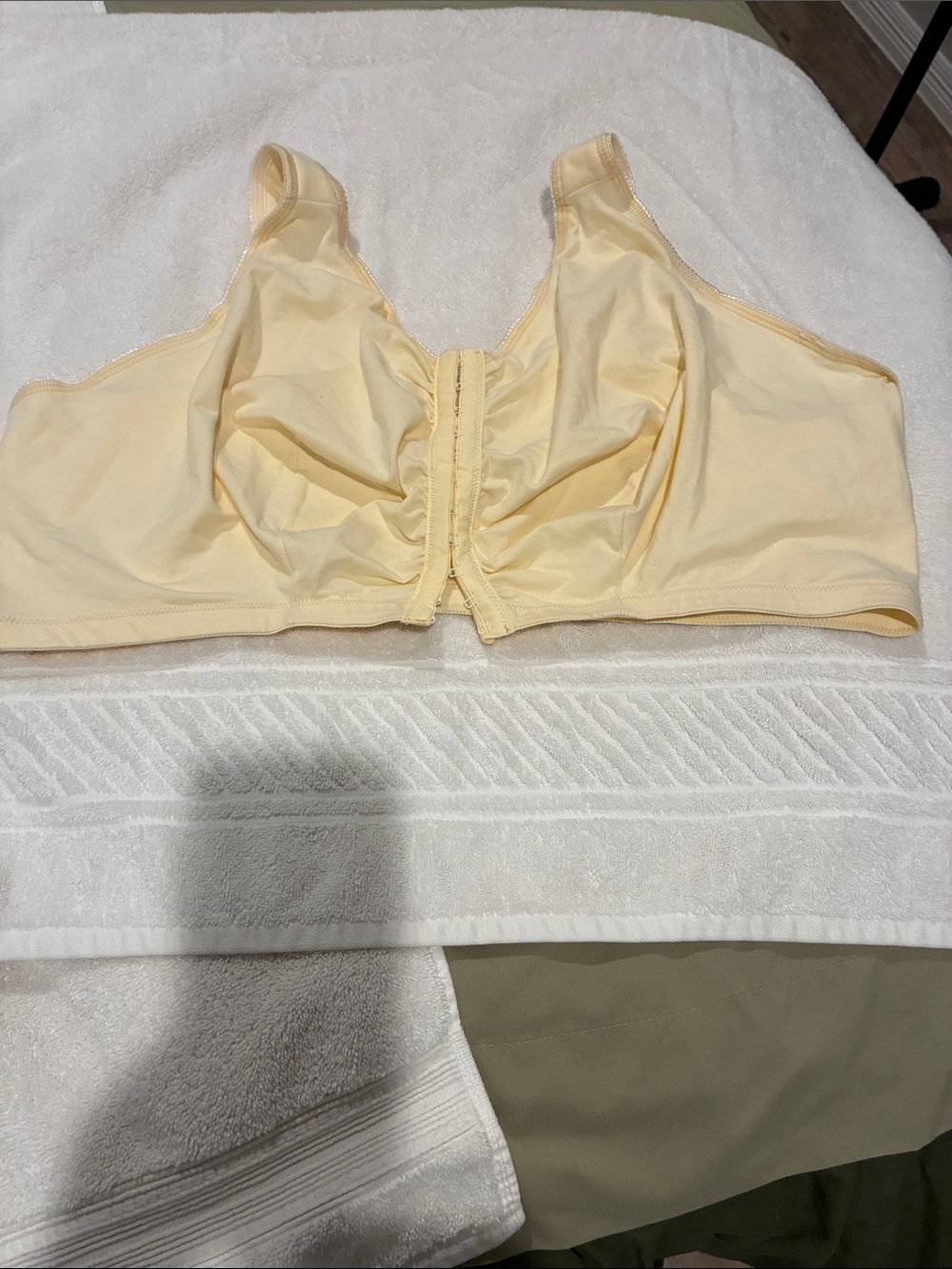 Front-Closure Soft Cup Bra in Pale cream color